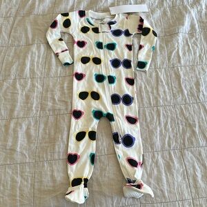 NWT monica and Andy white sunglasses pattern cotton footie sleeper 12-18 months